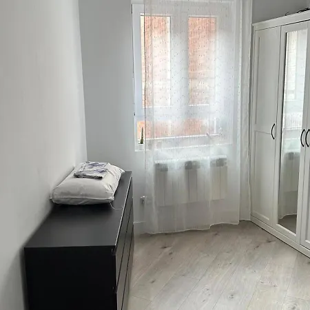 Pisito De Ainho レオン