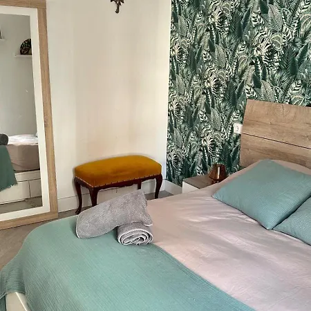 Pisito De Ainho ホームステイ レオン